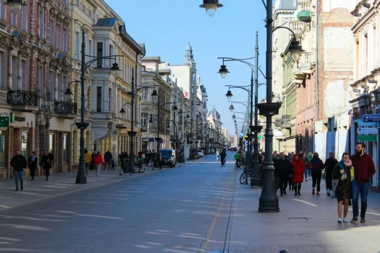 Назвали найдешевші міста Польщі для життя: де житло коштує від 5,5 тисячі злотих за метр