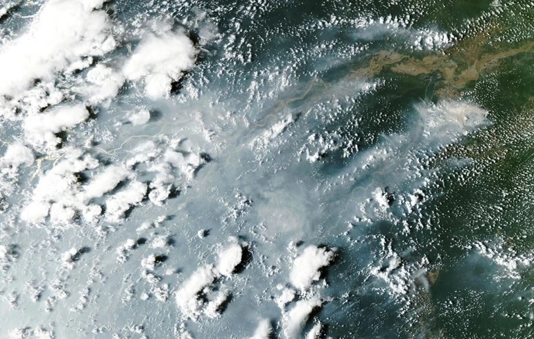 Амазонія входить у небезпечну фазу пожеж: NASA попереджає про нові хвилі вогню